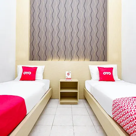 OYO 2436 Hotel Kencana Tegal  Bagian luar foto