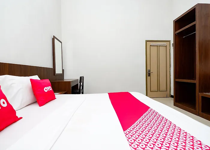 Super Oyo 2436 Hotel Kencana