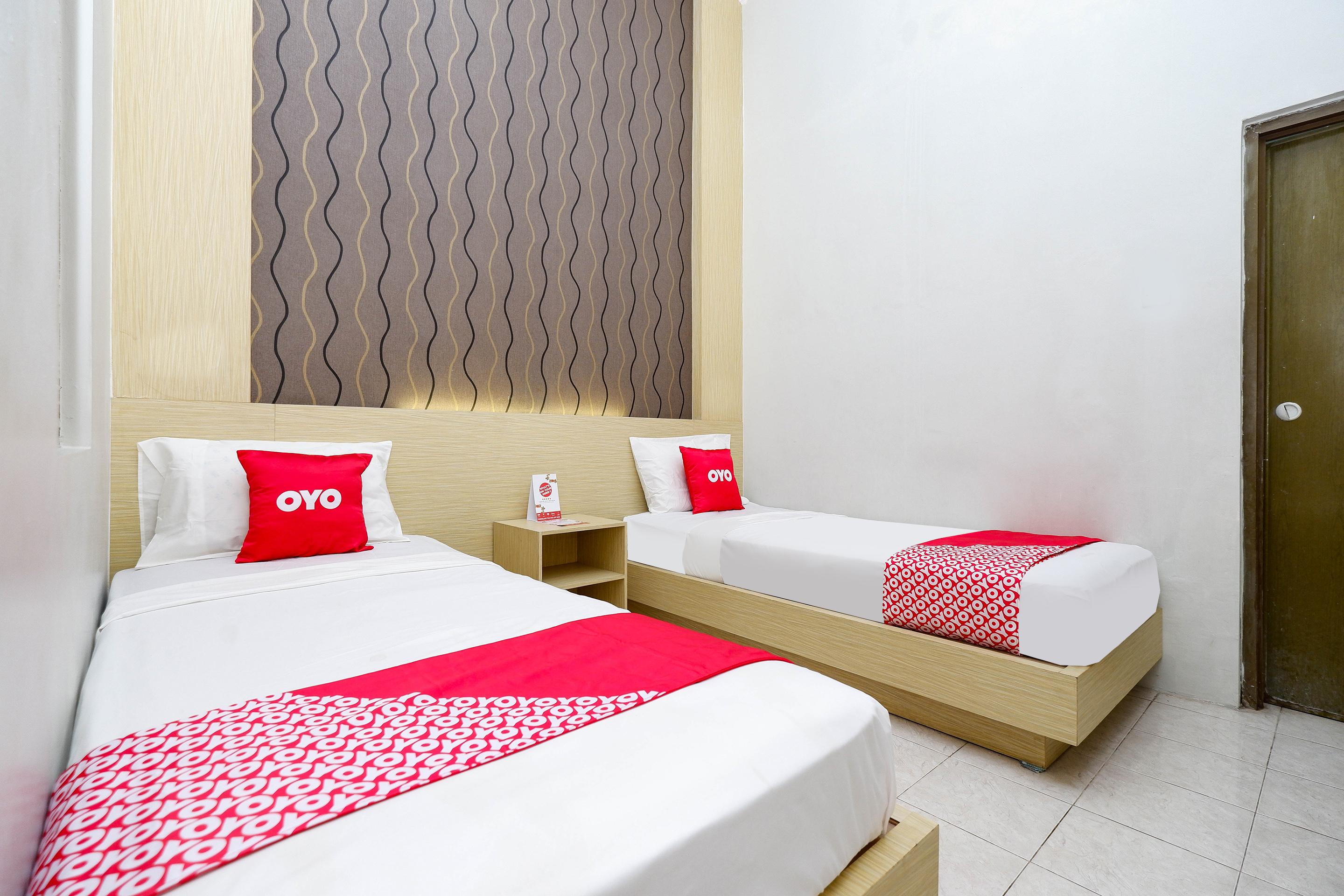 Super Oyo 2436 Kencana Hotel 2*
