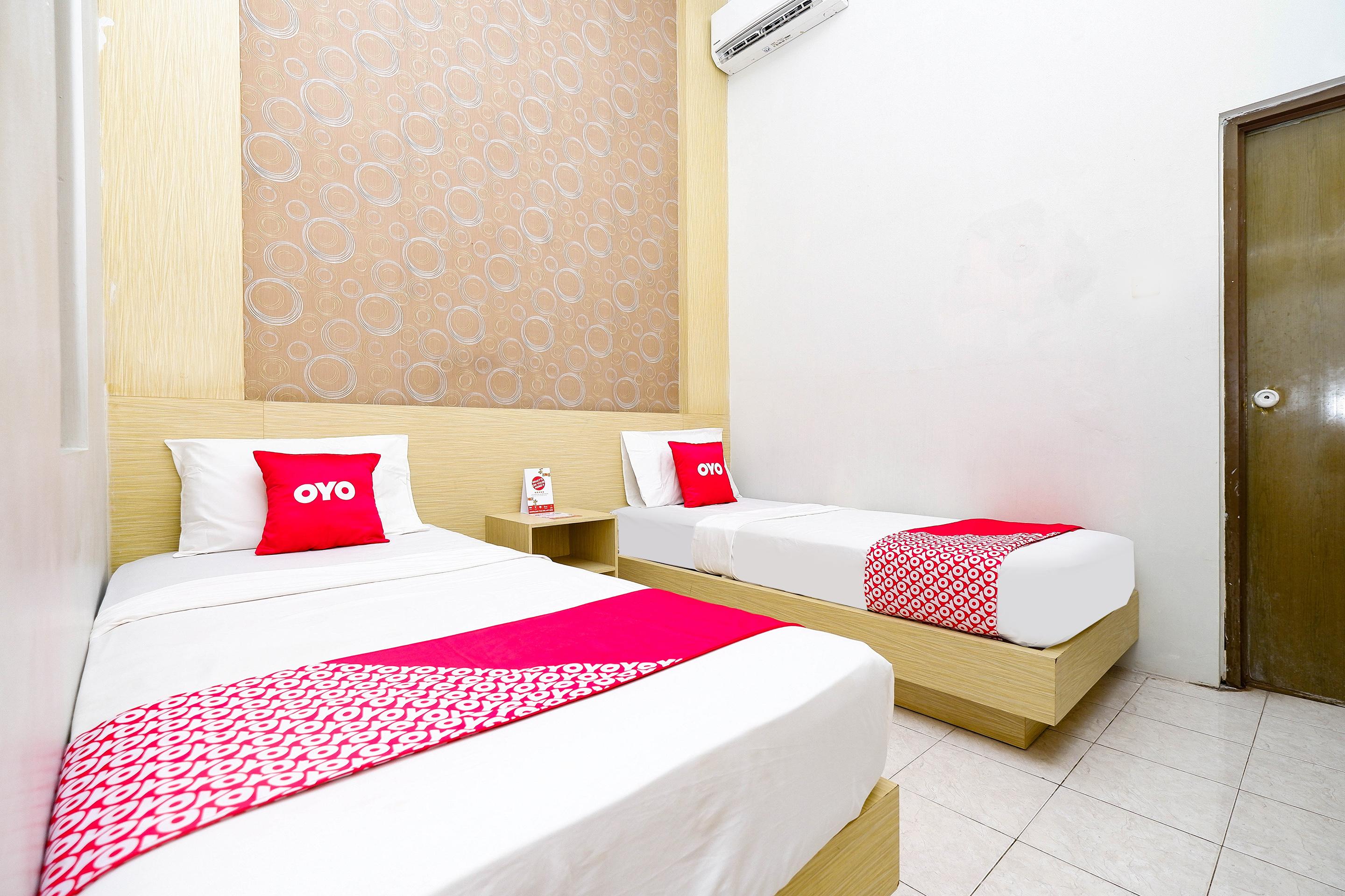 Hotel Super Oyo 2436 Kencana Tegal (Central Java)